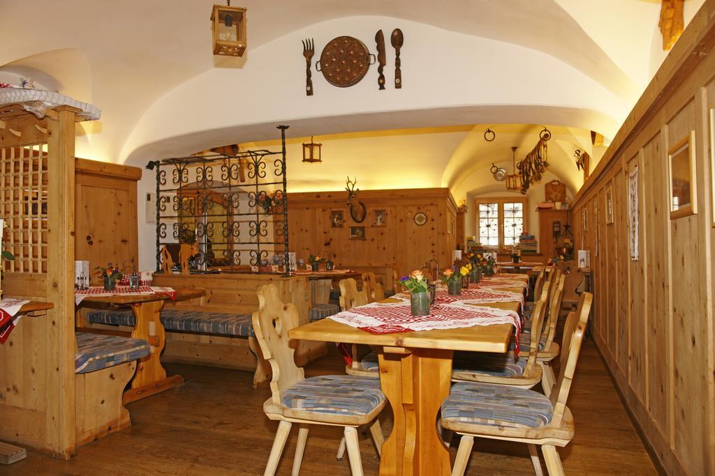 Hotel Crusch Alba Santa Maria Val Muestair Exterior foto